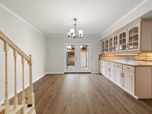 370  Westview Terrace , Arlington Texas 76013