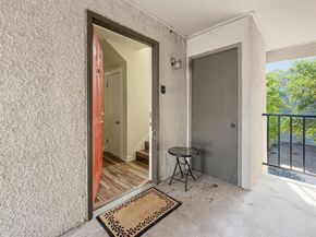 4402  Holland Avenue  202, Dallas Texas 75219