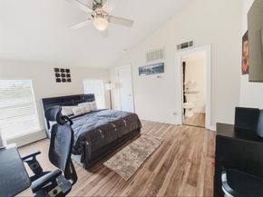 4402  Holland Avenue  202, Dallas Texas 75219