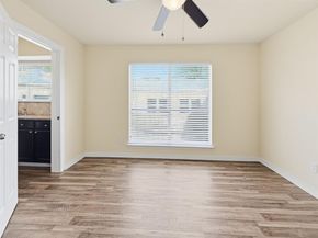 4402  Holland Avenue  202, Dallas Texas 75219