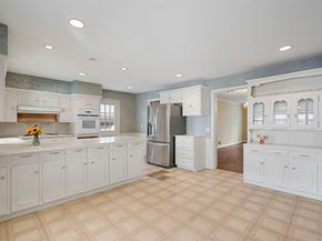 10146  Coveridge Drive , Dallas Texas 75238