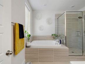 648  Aspen Valley Lane , Dallas Texas 75208