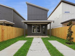 2510  Peabody Avenue , Dallas Texas 75215