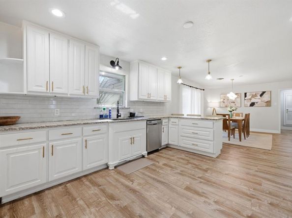 1915  Milam Street , Fort Worth Texas 76112