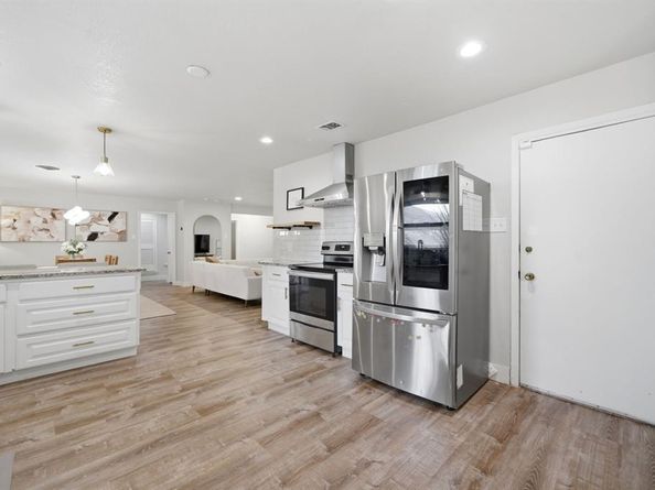 1915  Milam Street , Fort Worth Texas 76112