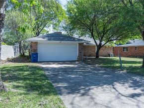 1860  Meadow Valley Lane , Dallas Texas 75232