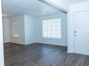 1860  Meadow Valley Lane , Dallas Texas 75232