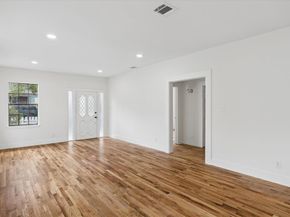 2250  Lipscomb Street , Fort Worth Texas 76110