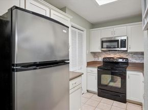 1601  Marsh Lane  208, Carrollton Texas 75006