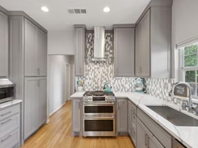 6100  Victor Street , Dallas Texas 75214