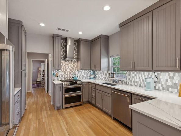 6100  Victor Street , Dallas Texas 75214