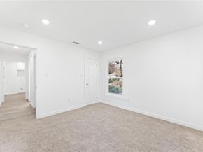 2661  Hudspeth Avenue , Dallas Texas 75216