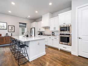 1120  Lavender Ridge , Dallas Texas 75204