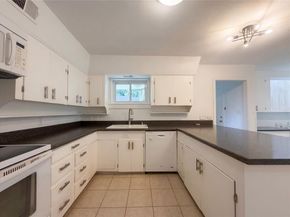 509  Robinhood Drive , Irving Texas 75061