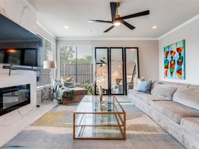 2043  Canada Drive , Dallas Texas 75212