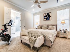 2043  Canada Drive , Dallas Texas 75212
