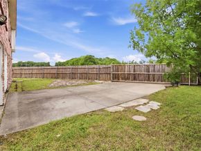 531  Pecan Leaf Drive , Lancaster Texas 75146