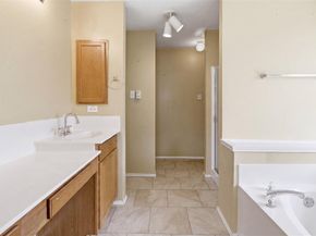 531  Pecan Leaf Drive , Lancaster Texas 75146
