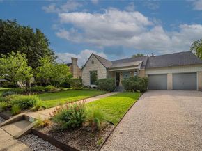 627 N Oak Cliff Boulevard , Dallas Texas 75208