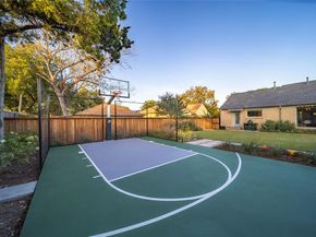 627 N Oak Cliff Boulevard , Dallas Texas 75208