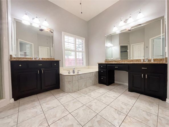 2400  Creekview Drive , Plano Texas 75093