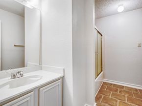 2112  Meadowview Drive , Corinth Texas 76210