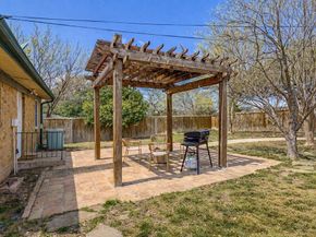 2217  Longwood Lane , Dallas Texas 75228