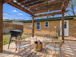 2217  Longwood Lane , Dallas Texas 75228