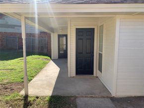 3903  Wanklyn Court , Dallas Texas 75237