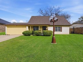 6805  Wagonet Road , Forest Hill Texas 76140