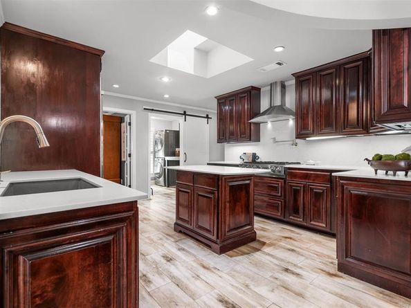 3841  Peter Pan Drive , Dallas Texas 75229