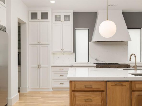 5019  Lark Lane , Dallas Texas 75209