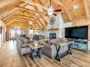 424  Inwood Road , Azle Texas 76020