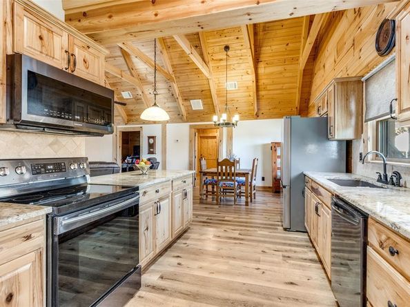 424  Inwood Road , Azle Texas 76020