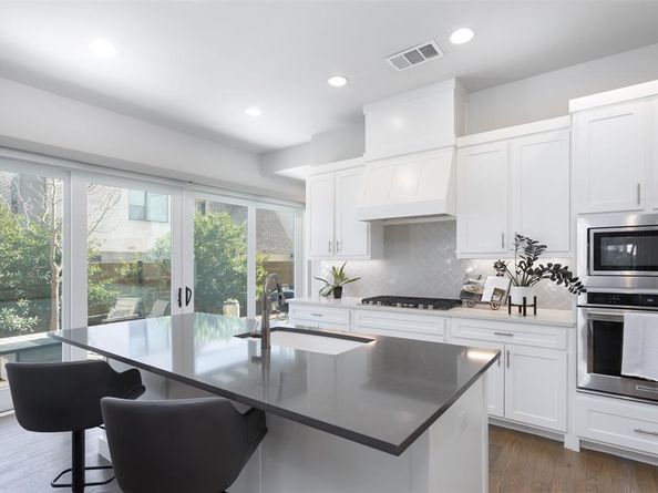 1578 E Cityline Drive , Richardson Texas 75082