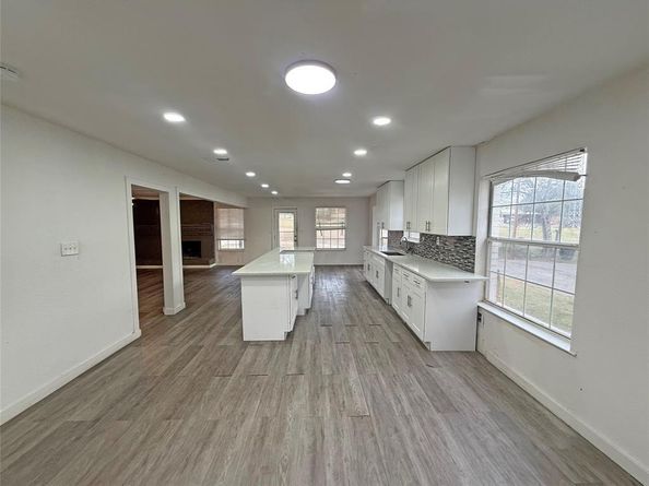 3516  Rio Grande Circle , Dallas Texas 75233