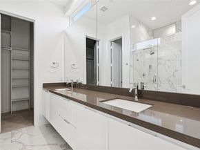 3081  Chimes Street , Dallas Texas 75219