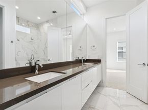 3081  Chimes Street , Dallas Texas 75219