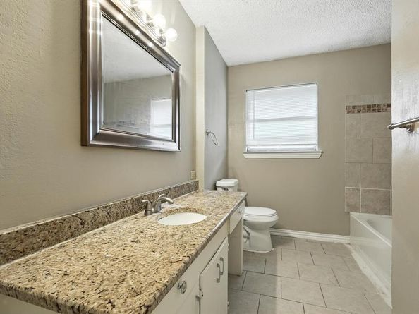 1807 S Vernon Avenue , Dallas Texas 75224