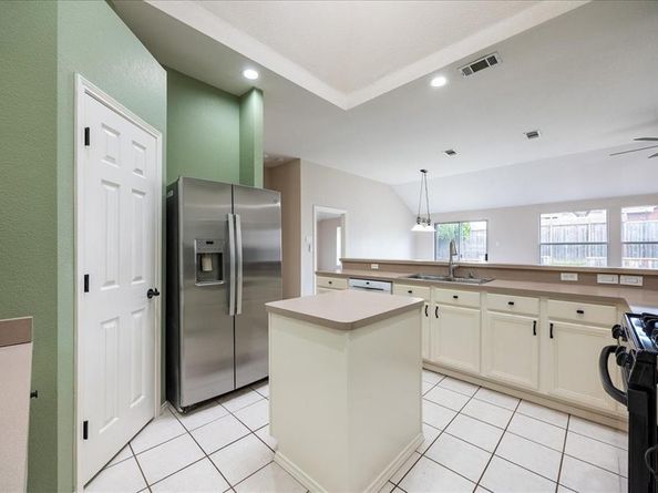 1597  Redwood Drive , Corinth Texas 76210