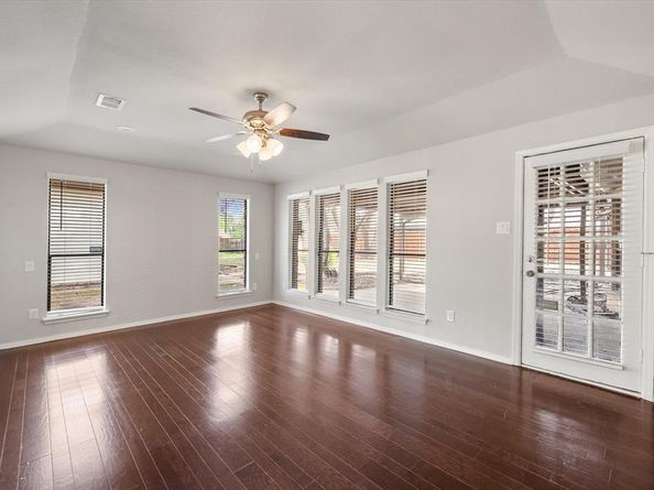 2306  Sunnyvale Road , Grand Prairie Texas 75050