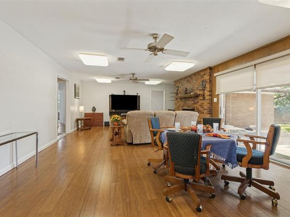3005  Coronado Street , Irving Texas 75062