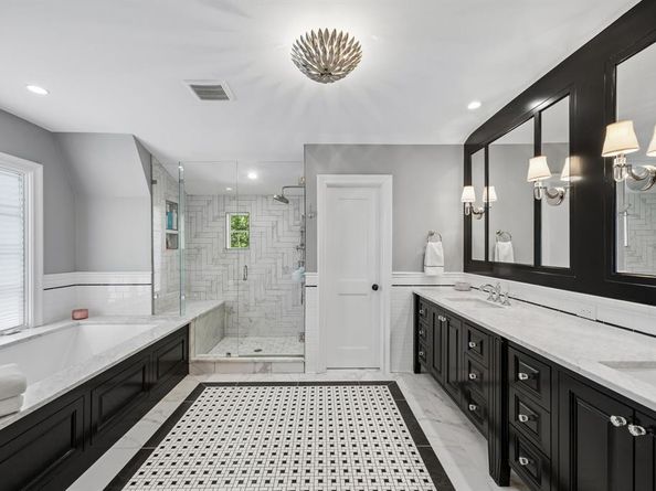 8319  Forest Hills Boulevard , Dallas Texas 75218