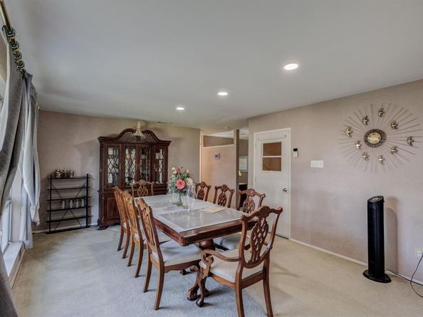2919  Bergen Lane , Farmers Branch Texas 75234