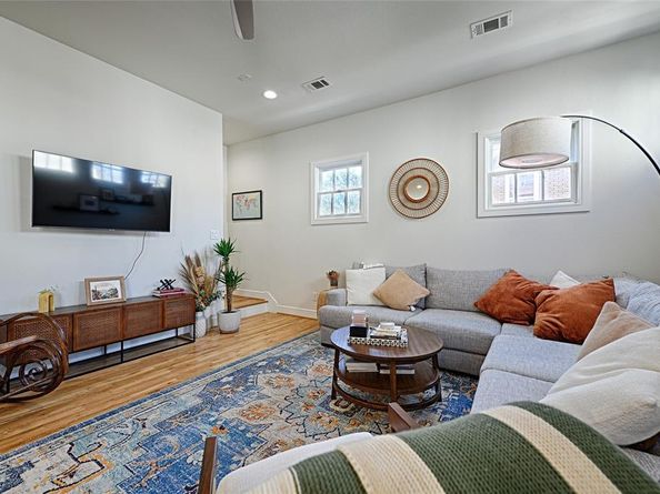 5065  Gaston Avenue  102, Dallas Texas 75214