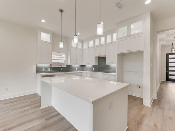 1314  Hendricks Avenue , Dallas Texas 75216
