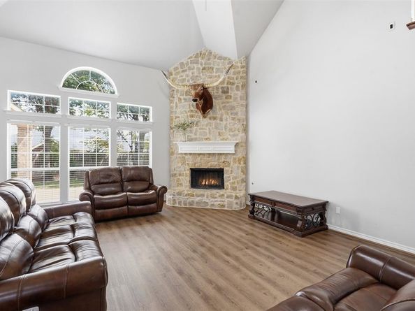 424  High Desert Drive , Fort Worth Texas 76131