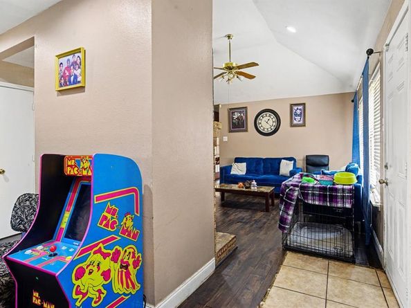 1024  Old Barn Lane , Mesquite Texas 75149