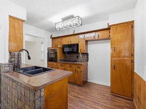 806  Waggoner Drive , Arlington Texas 76013