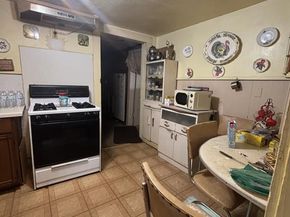 1712  Effie Street , Fort Worth Texas 76105